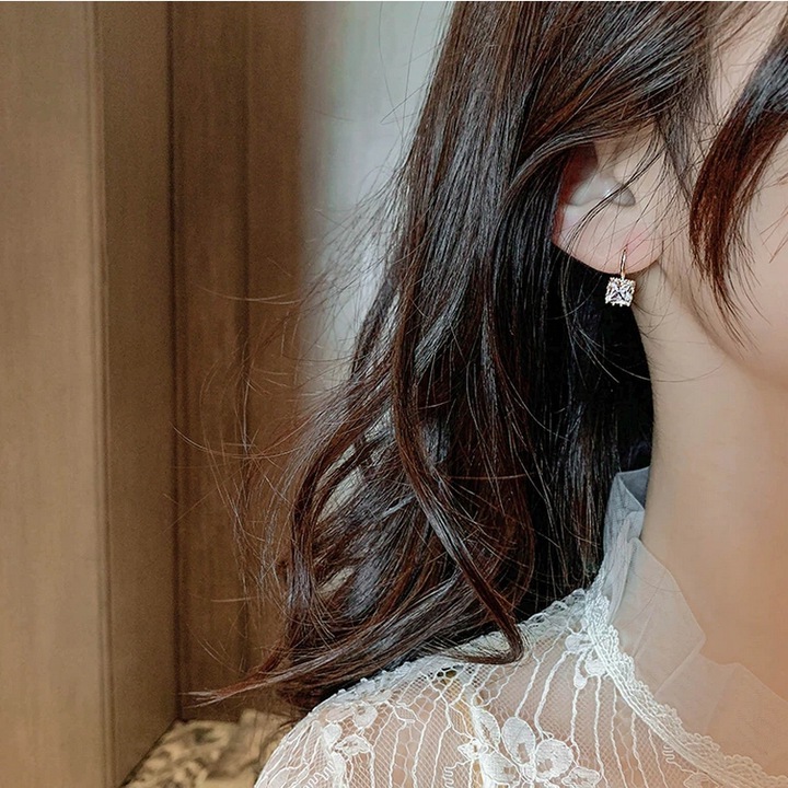 kolczyki wiszące biała cyrkonia